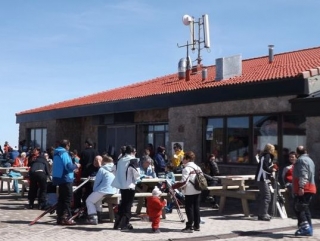  Cafeteria on the slopes 